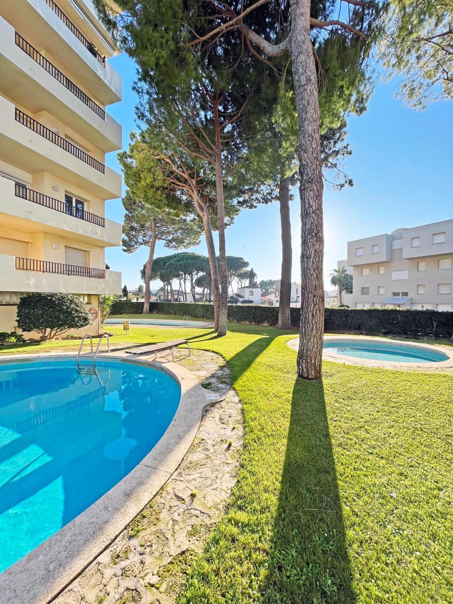 Apartamento En La Escala Con Piscina Y Parking L' Escala 外观 照片